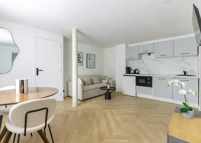 Chapelle/ordener : Magnifique 1br/4p *